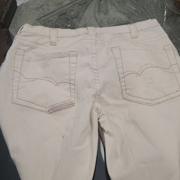 silver Jeans White Distressed Jeans - Picture 4 of 10